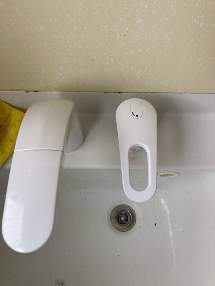埼玉県比企郡の洗面蛇口水漏れ修理｜洗面水栓・止水栓交換でコストを抑えてトラブル解消の画像