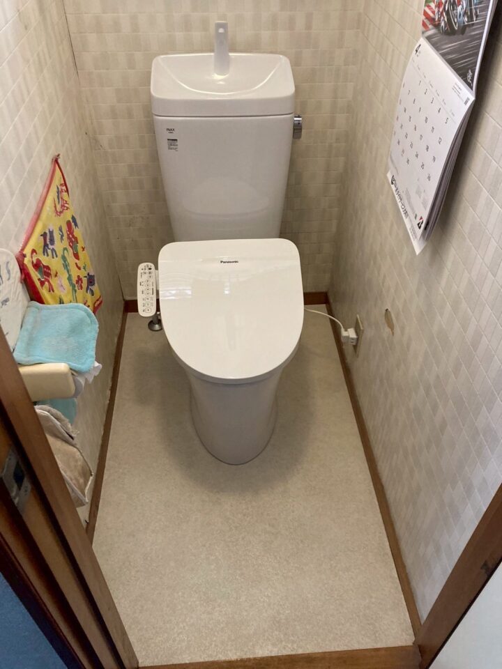 埼玉県さいたま市北区　2Fトイレの改修工事と温水洗浄便座設置リフォームの画像